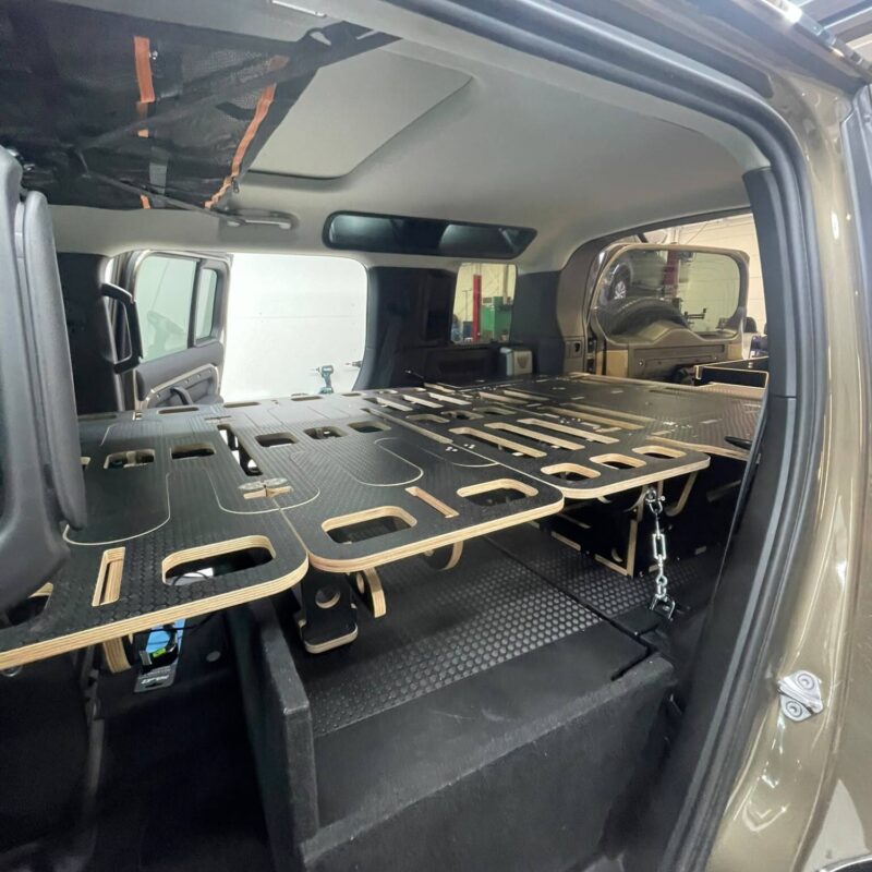 Ombouw lichte vracht Defender 06