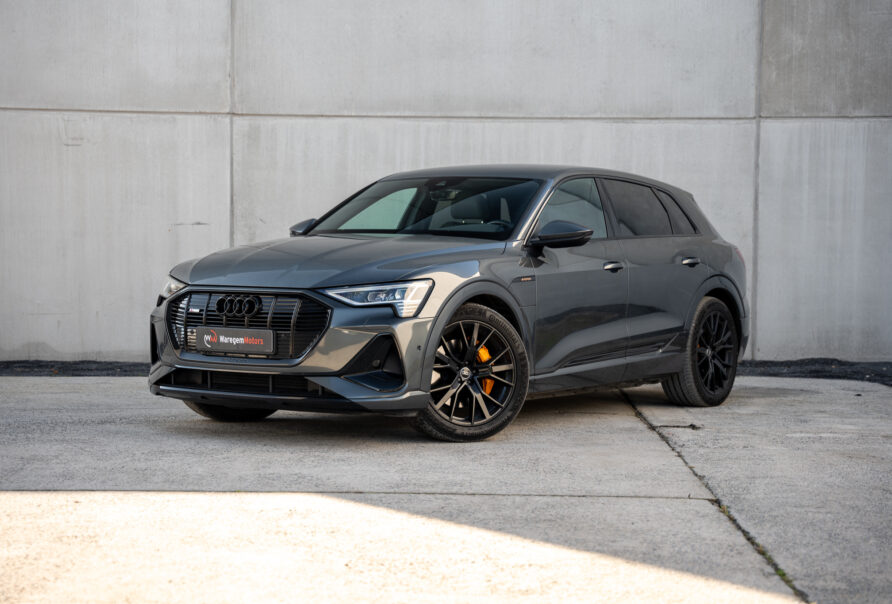 Audi 55 e-Tron | Black Pack | Daytonagrey | 95 kWh