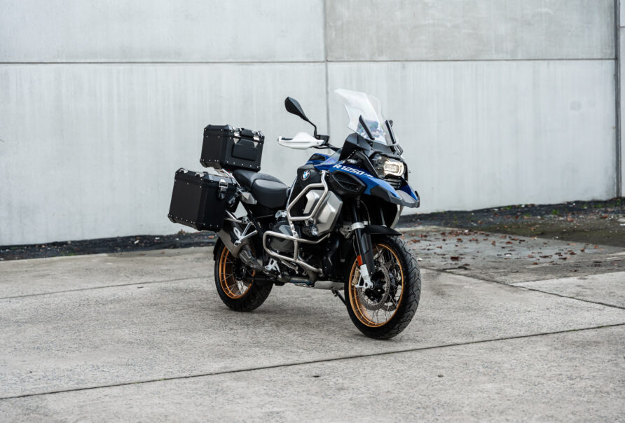 BMW R1250 GS Adventure - Akrapovic Exhaust - BMW Navigatie - Koffers