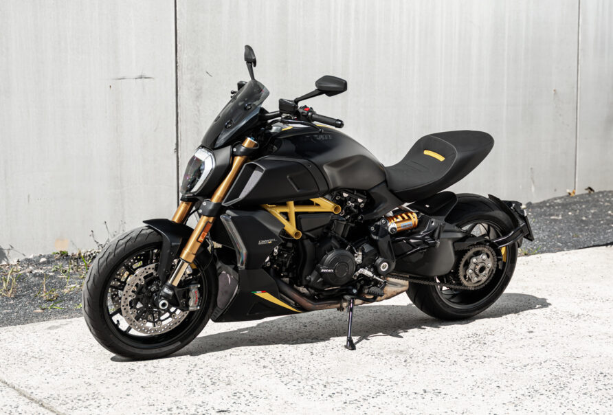 Ducati Diavel 1260 S - Black & Steel