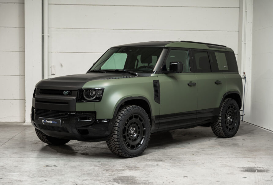 Defender D250 X-Dynamic Matt Military Green Matt Hood + roof