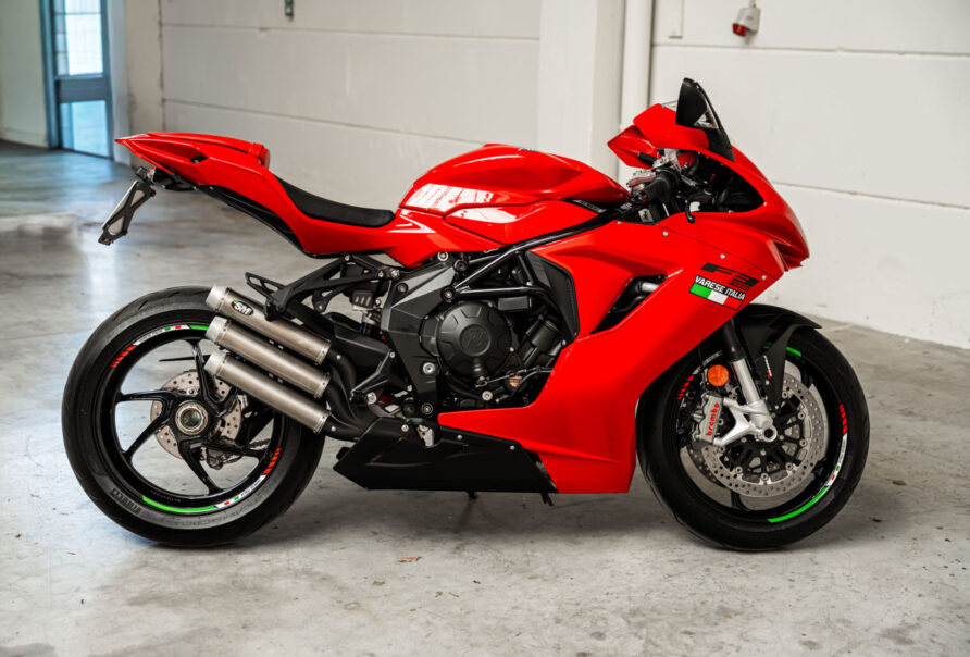 Agusta F3 Rosso *** Only 812 km ***