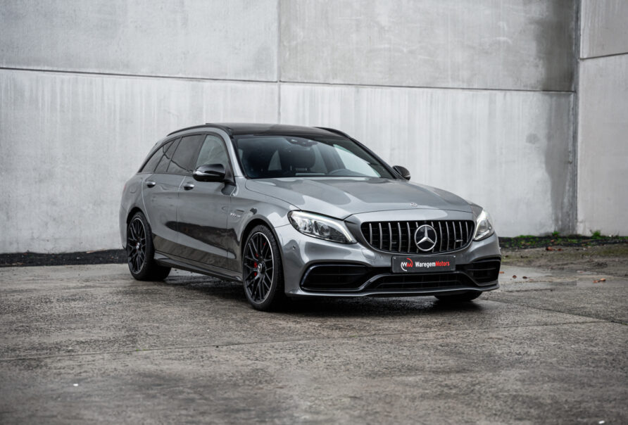 Mercedes C63 Break 02