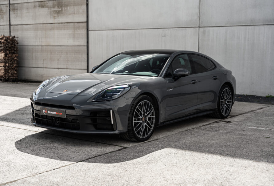 Porsche Panamera 4S E-Hybride / Pano / Sportexhaust /  Bose / 360° / DuoScreen