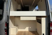 Lichtrijke Mercedes Sprinter Camper Van AUTOMAAT Victron equipment - foto 8