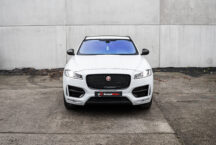 Jaguar F Pace 01