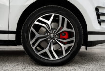 Range Rover Evoque P300e 09