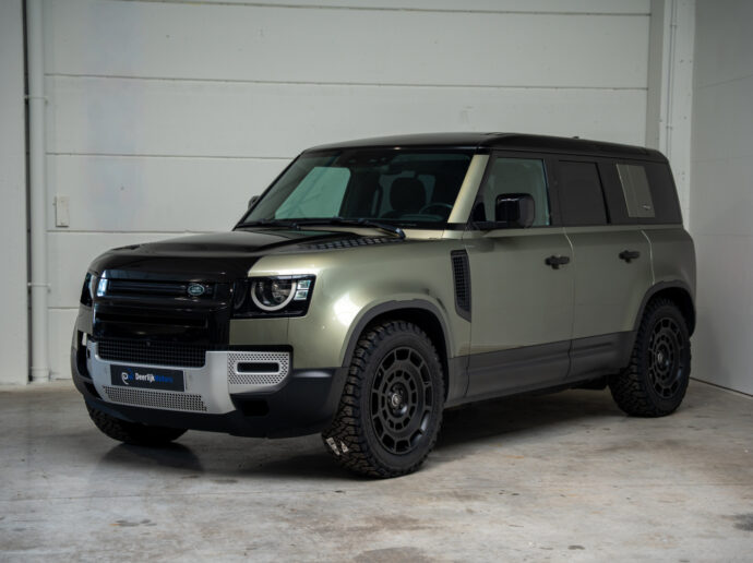 Land Rover Defender 110 3.0 D MHEV D200 S / 20"Black Wheels + AT Tires