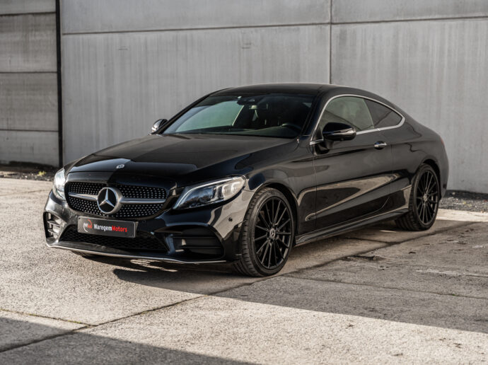 Mercedes-Benz C 200 Coupé AMG Pack - Pano Roof - Burmester - Black 20" Wheels