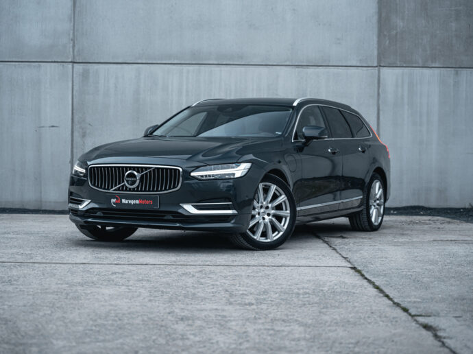Volvo V90 T8 twin engine stationwagen