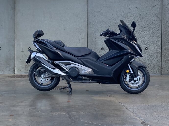 Scooter KYMCO AK 550