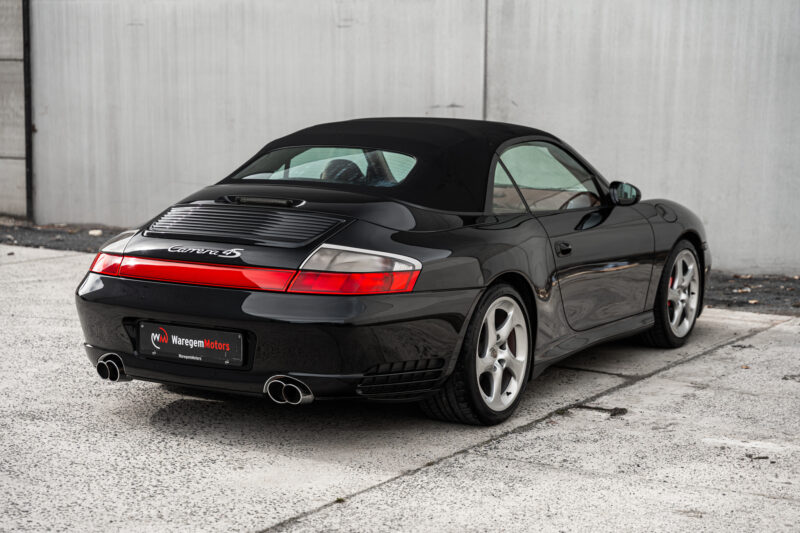 Porsche 996 Carrera 4 S Cabrio 01