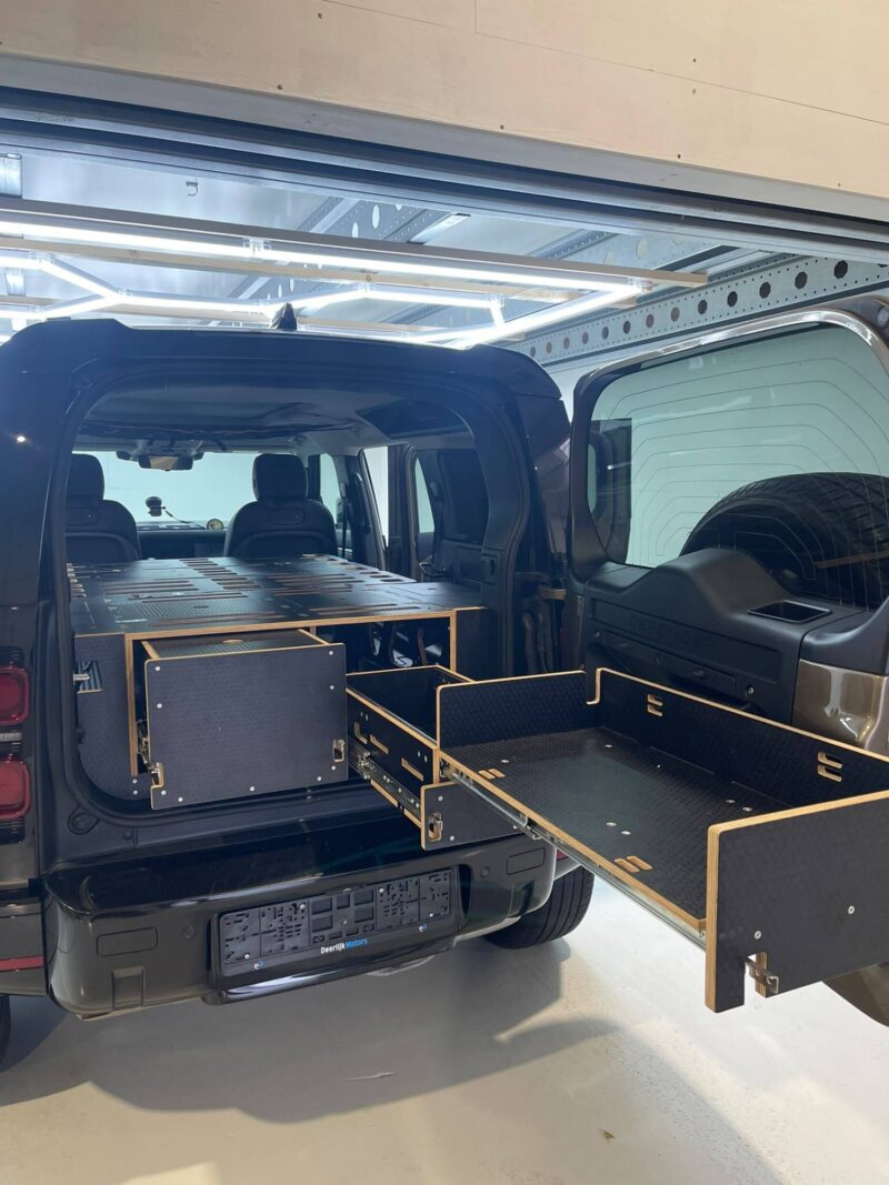 Ombouw lichte vracht Defender 03